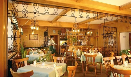 Gaststube im Gasthof Zum Walfisch Zwota